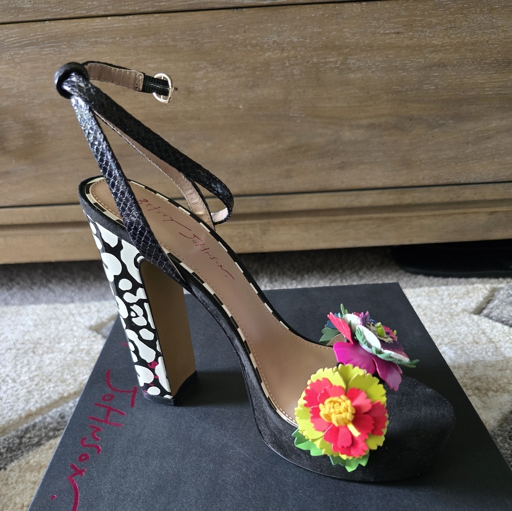 Women's shoe